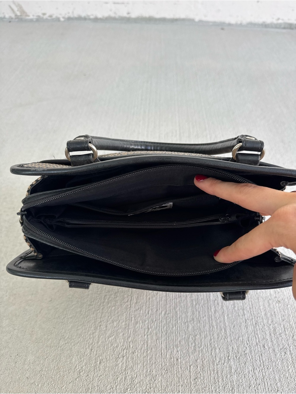 Marlo Two-Tone Top-Handle Bag in Black and Tan With Heart Charms - Picture 5 of 9
